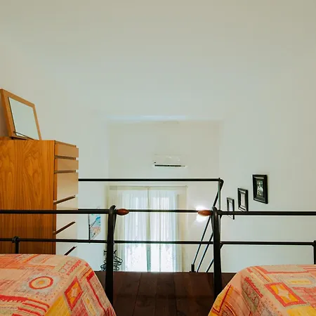 La Casa Di Scio Scio & La Stanza Di Scio Scio نابولي